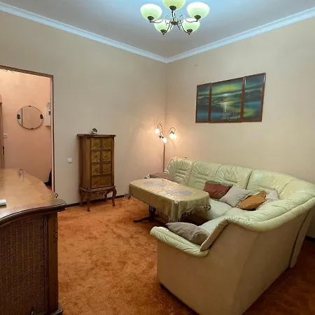 Apartment В Центре,Море 10 Минут Новая *
